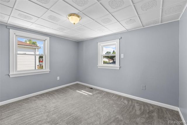 8280 Pine Street, Taylor, MI 48180