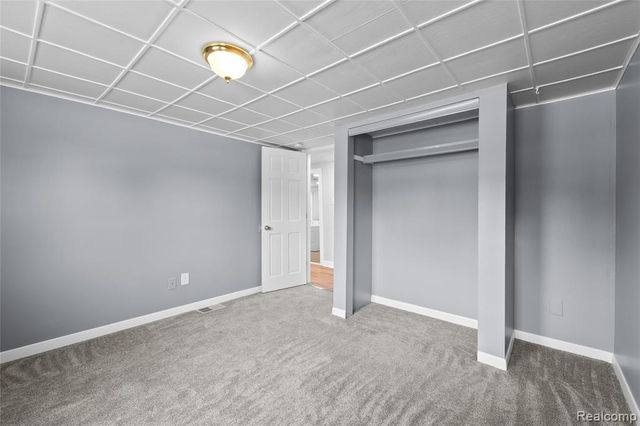8280 Pine Street, Taylor, MI 48180