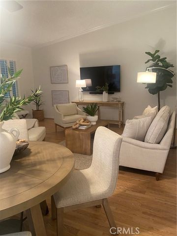 1880 McKinney Way, M15-20B, Seal Beach, CA 90740