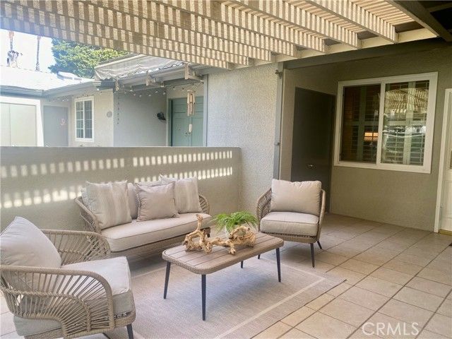 1880 McKinney Way, M15-20B, Seal Beach, CA 90740