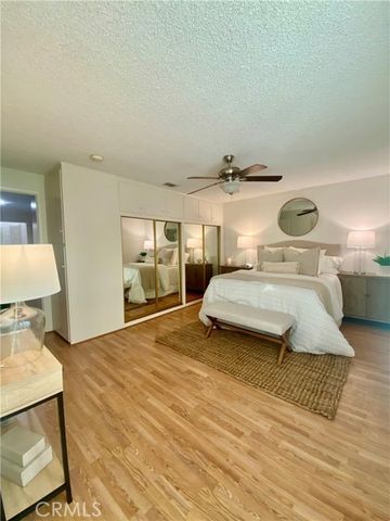 1880 McKinney Way, M15-20B, Seal Beach, CA 90740