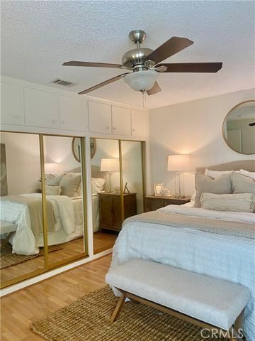 1880 McKinney Way, M15-20B, Seal Beach, CA 90740