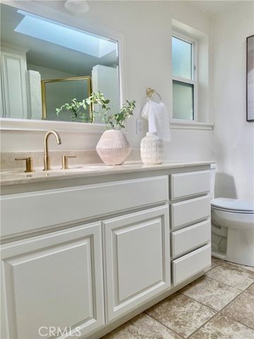 1880 McKinney Way, M15-20B, Seal Beach, CA 90740