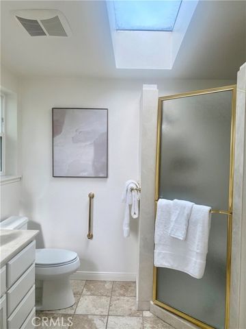 1880 McKinney Way, M15-20B, Seal Beach, CA 90740