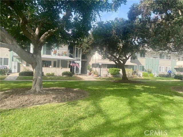 1880 McKinney Way, M15-20B, Seal Beach, CA 90740