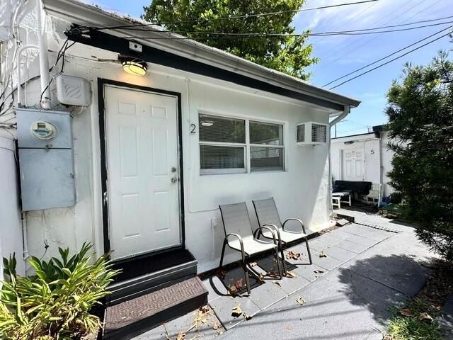 844 NE 17th Way Apt 2, Fort Lauderdale, FL 33304