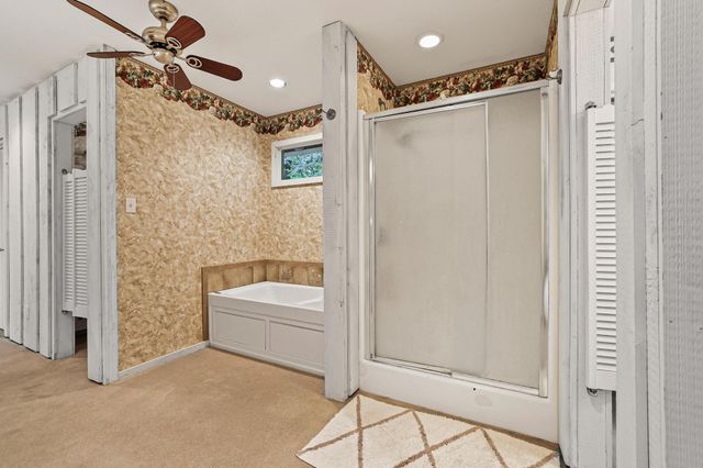 275 Lakecrest Drive, Pottsboro, TX 75076