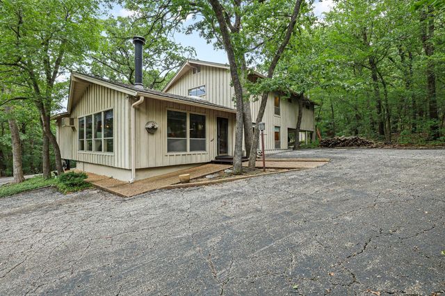 275 Lakecrest Drive, Pottsboro, TX 75076