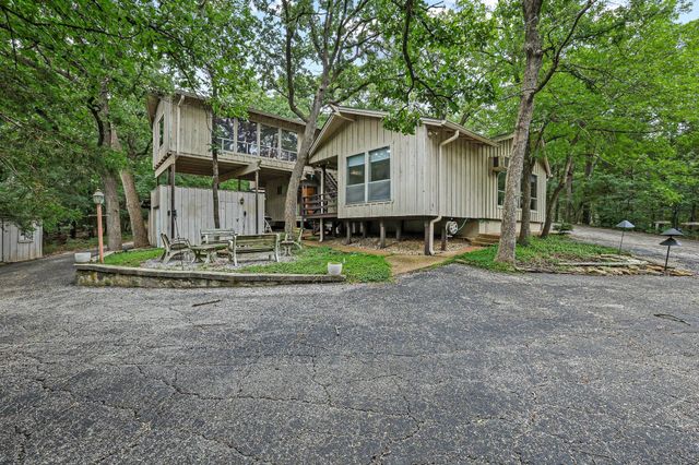 275 Lakecrest Drive, Pottsboro, TX 75076