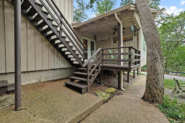 275 Lakecrest Drive, Pottsboro, TX 75076