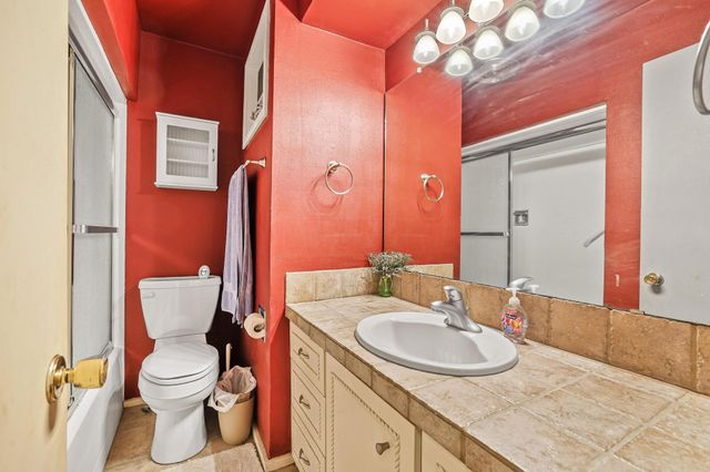 275 Lakecrest Drive, Pottsboro, TX 75076