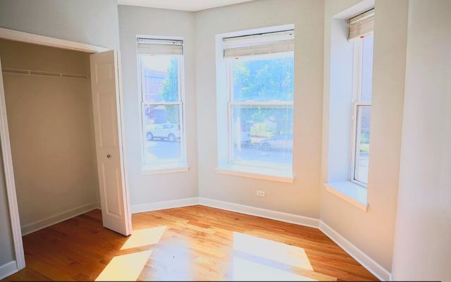 3051 W FULLERTON Avenue 1, Chicago, IL 60647