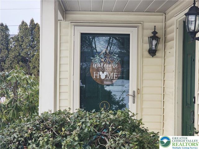 7356 Sauerkraut Lane A, Lower Macungie Twp, PA 18062