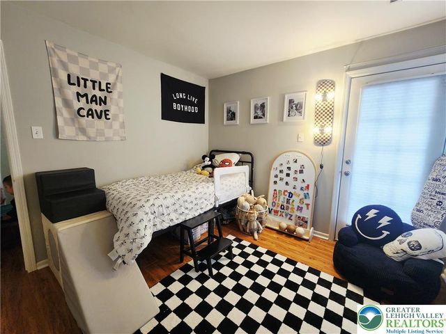 7356 Sauerkraut Lane A, Lower Macungie Twp, PA 18062