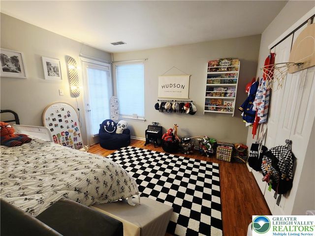 7356 Sauerkraut Lane A, Lower Macungie Twp, PA 18062