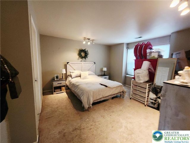 7356 Sauerkraut Lane A, Lower Macungie Twp, PA 18062