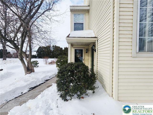 7356 Sauerkraut Lane A, Lower Macungie Twp, PA 18062