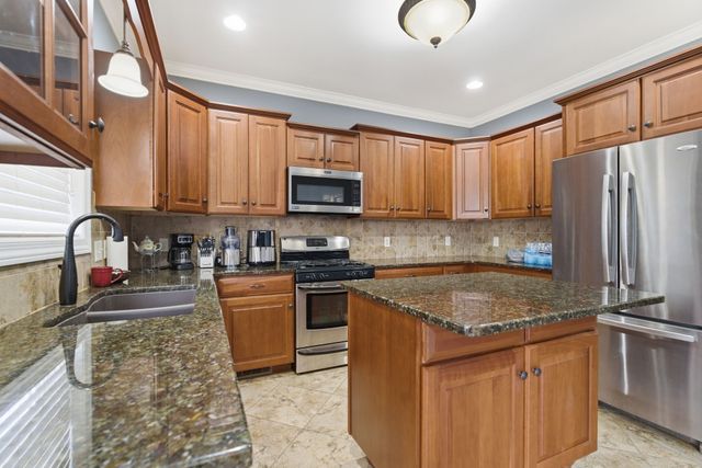 2733 Presley Dr, Murfreesboro, TN 37128