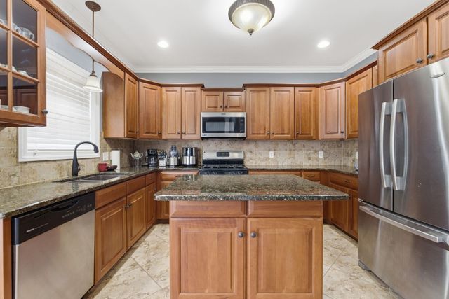 2733 Presley Dr, Murfreesboro, TN 37128