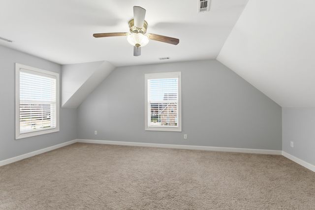 2733 Presley Dr, Murfreesboro, TN 37128