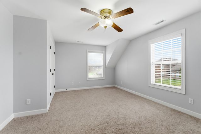 2733 Presley Dr, Murfreesboro, TN 37128