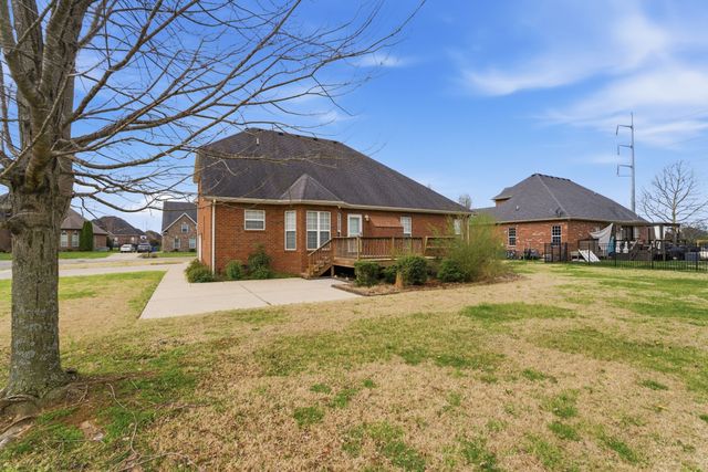 2733 Presley Dr, Murfreesboro, TN 37128