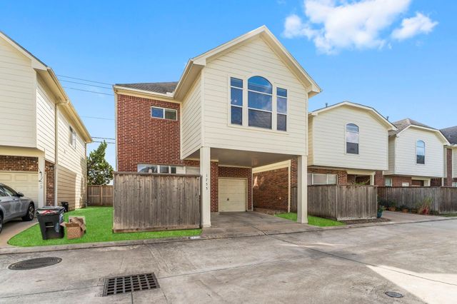 1755 Aden Drive, Houston, TX 77003
