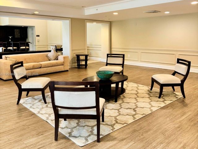 55 Merrick Way 707, Coral Gables, FL 33134