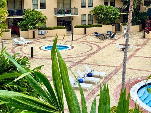 55 Merrick Way 707, Coral Gables, FL 33134