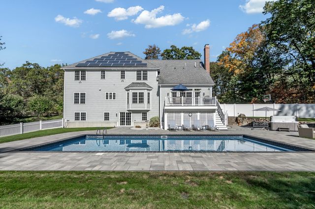 320 High Plain Road, Andover, MA 01810