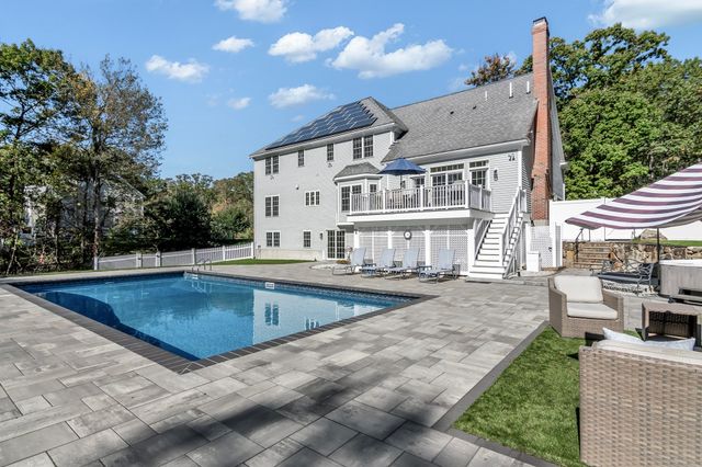 320 High Plain Road, Andover, MA 01810