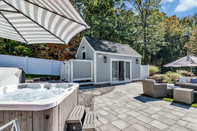320 High Plain Road, Andover, MA 01810