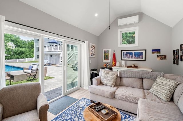 320 High Plain Road, Andover, MA 01810