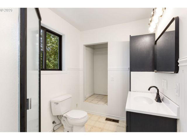 13020 Nw GERMANTOWN Rd, Portland, OR 97035