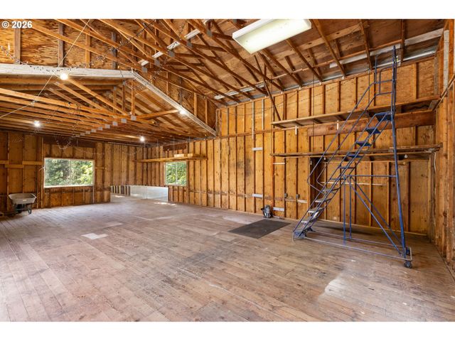 13020 Nw GERMANTOWN Rd, Portland, OR 97035