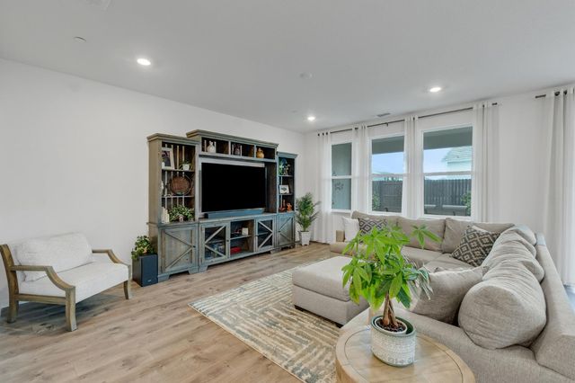 602 Brooklyn Ct, Lincoln, CA 95648