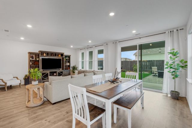 602 Brooklyn Ct, Lincoln, CA 95648