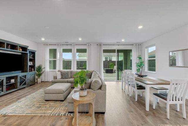 602 Brooklyn Ct, Lincoln, CA 95648