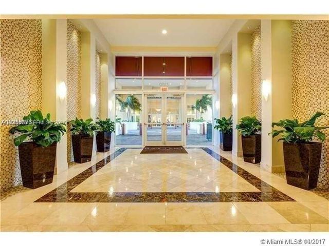 7350 SW 89th St 1707S, Miami, FL 33156