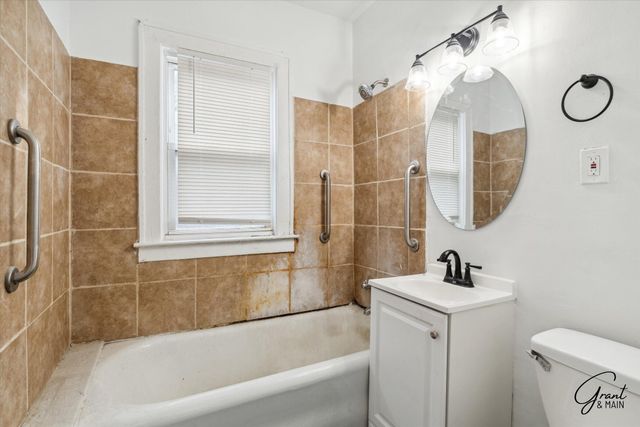 12328 Longview Street, Detroit, MI 48213