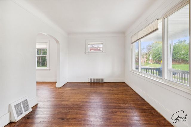 12328 Longview Street, Detroit, MI 48213