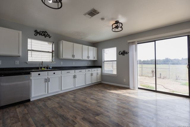 54 LONGLEAF CORAL, San Antonio, TX 78247