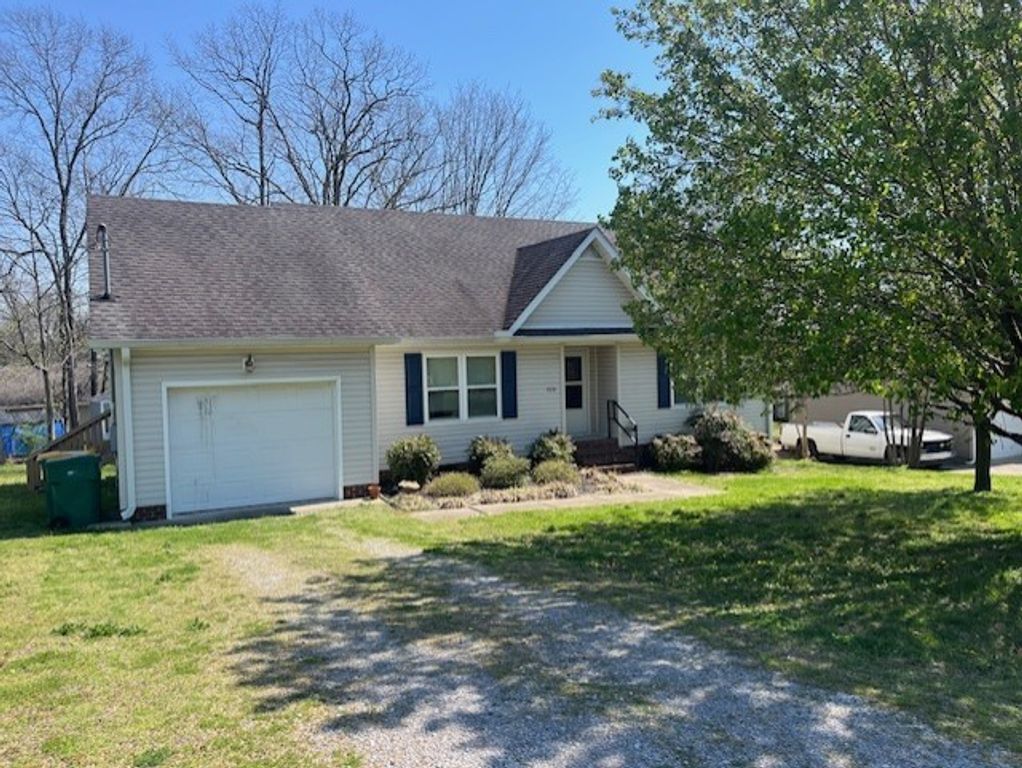 959 Sumerset Cir, Lewisburg, TN 37091