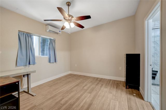 1077 Westminster Avenue, Las Vegas, NV 89119
