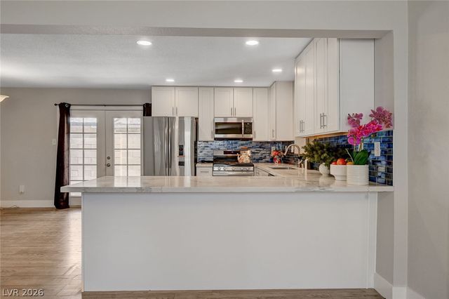 1077 Westminster Avenue, Las Vegas, NV 89119