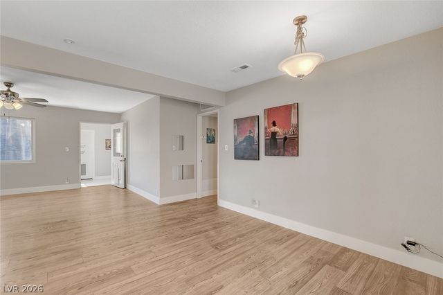 1077 Westminster Avenue, Las Vegas, NV 89119