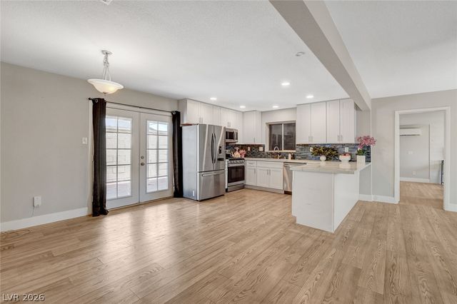 1077 Westminster Avenue, Las Vegas, NV 89119