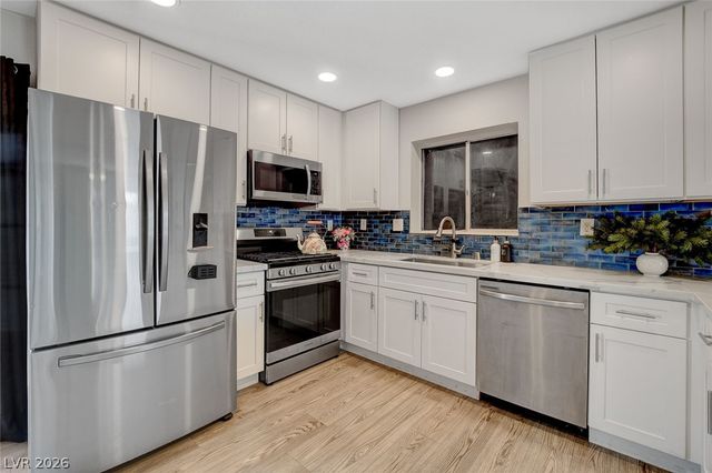 1077 Westminster Avenue, Las Vegas, NV 89119