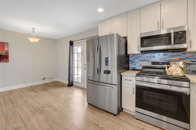 1077 Westminster Avenue, Las Vegas, NV 89119
