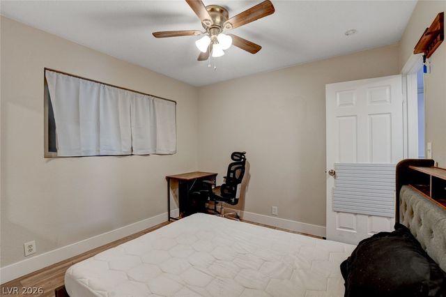 1077 Westminster Avenue, Las Vegas, NV 89119